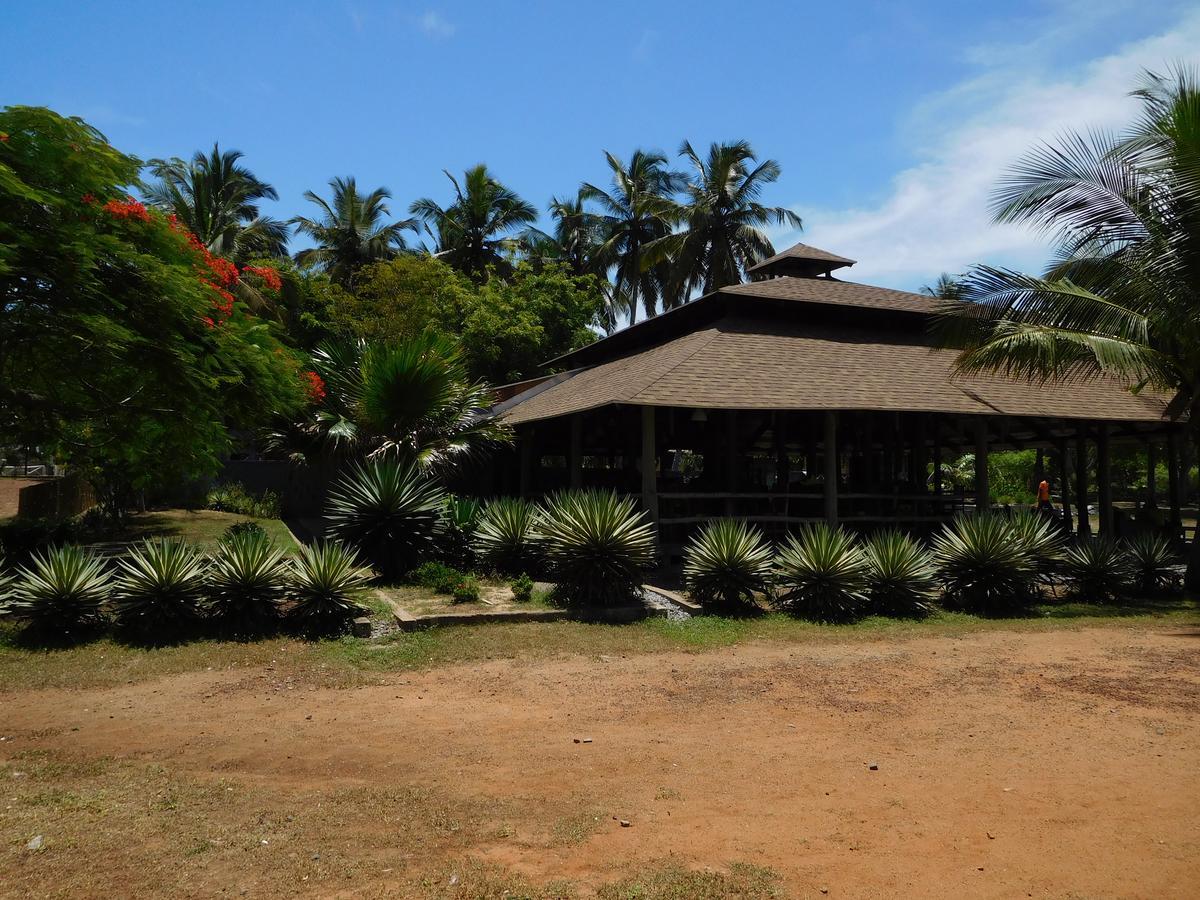 Ko-Sa Beach Resort Ampeni Exterior foto